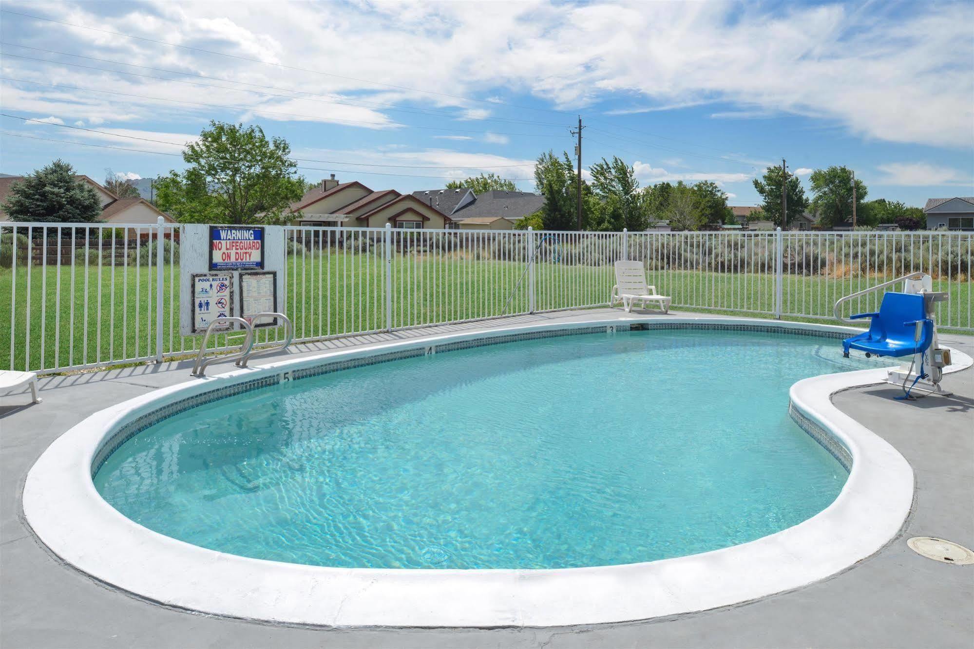 Americas Best Value Inn - Carson City Dış mekan fotoğraf